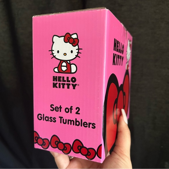 Hello Kitty Glass Tumbler Set - Picture 3 of 3